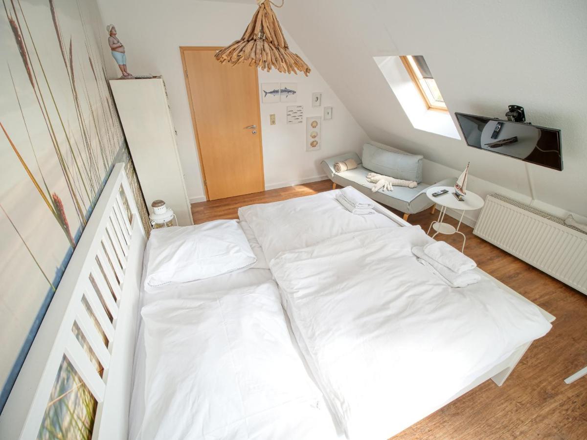 Three B'S Bed And Breakfast Berge  Экстерьер фото